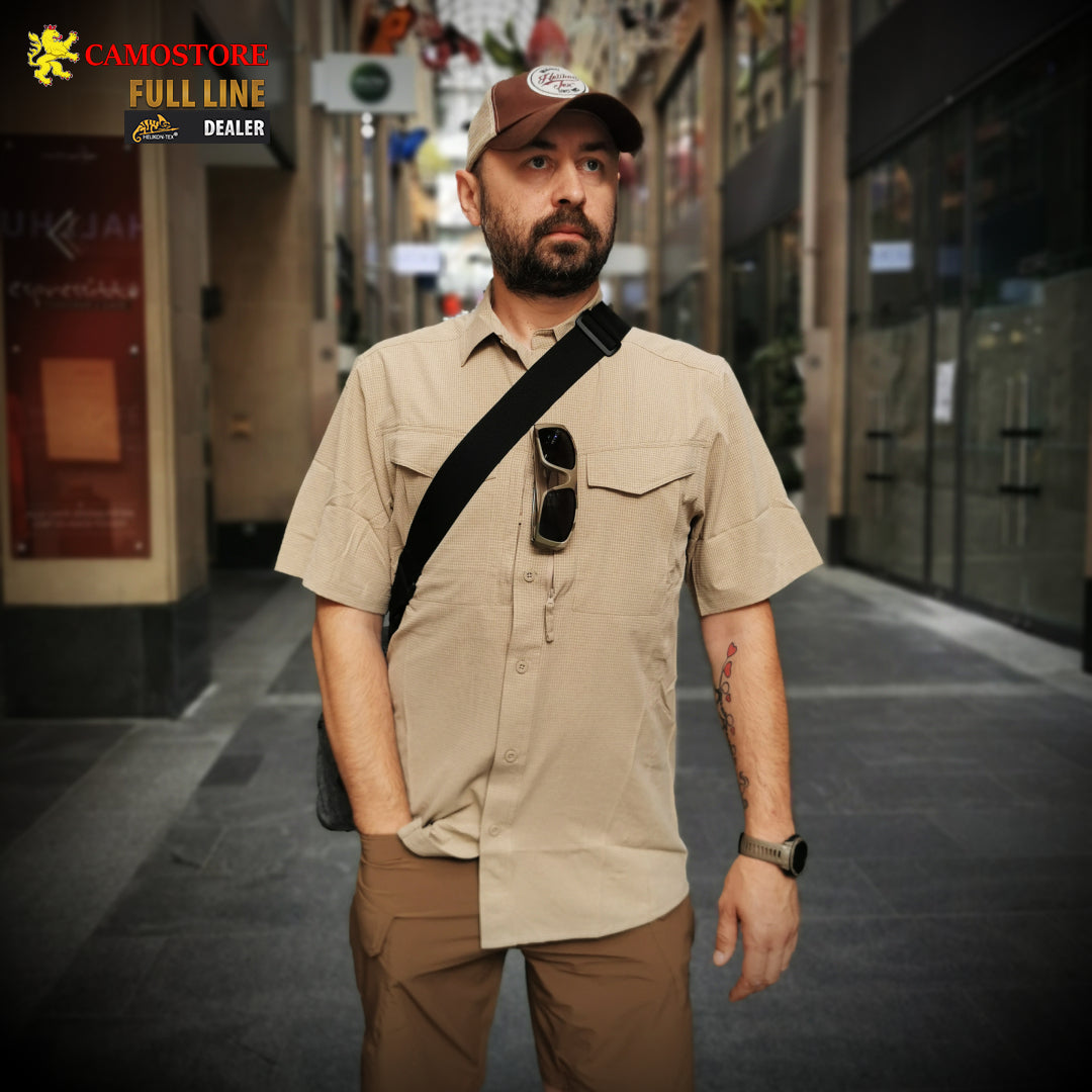 aktische Bekleidung in Khaki – Kampfhosen, Shirts und Jacken für Einsatz, Training und Outdoor