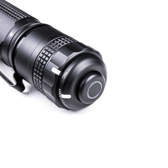 NEXTORCH TA30D MAX Taktische Taschenlampe – 4000 Lumen, USB-C, Profi-Einsatzlampe