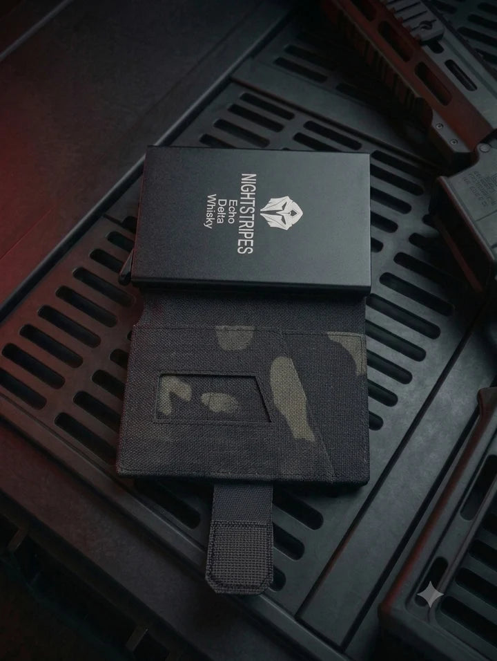 NightStripes Wallet Echo Delta Whisky – ultraflache RFID-Geldbörse