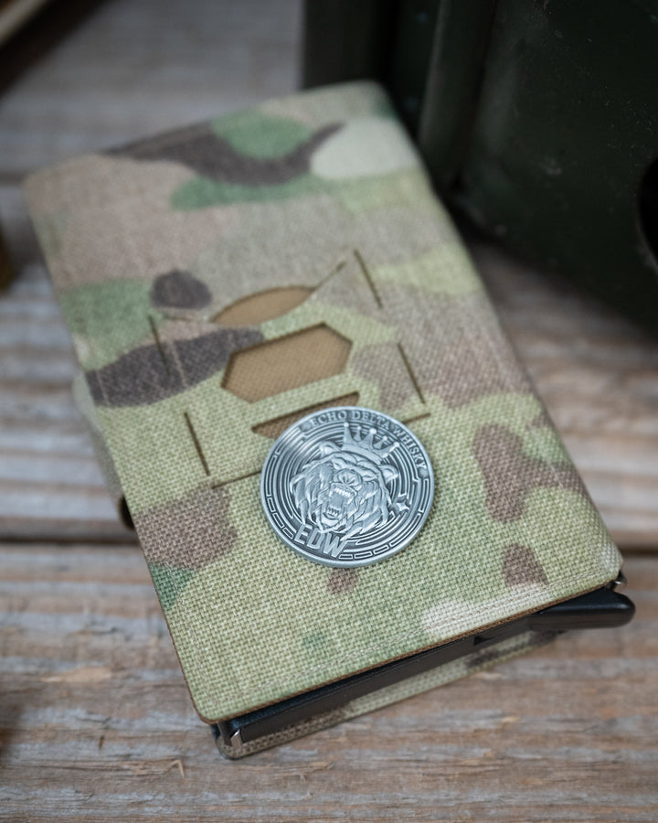 NightStripes Wallet Echo Delta Whisky – ultraflache RFID-Geldbörse