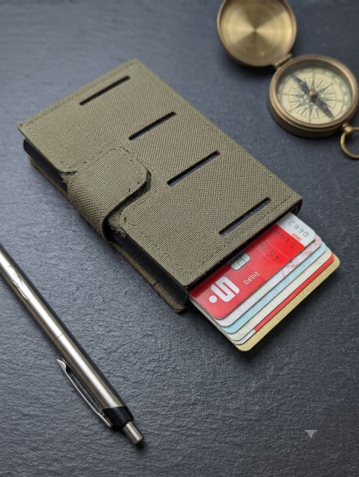 NightStripes Wallet Echo Delta Whisky – ultraflache RFID-Geldbörse
